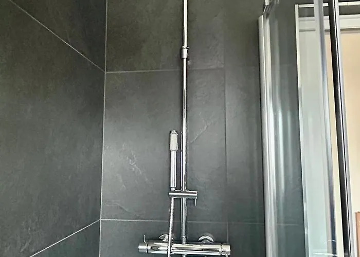 De Mio's Διαμέρισμα