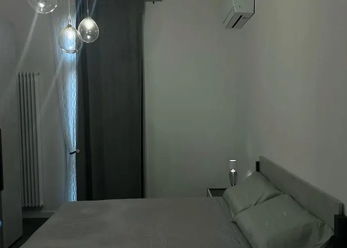 De Mio's Apartment *